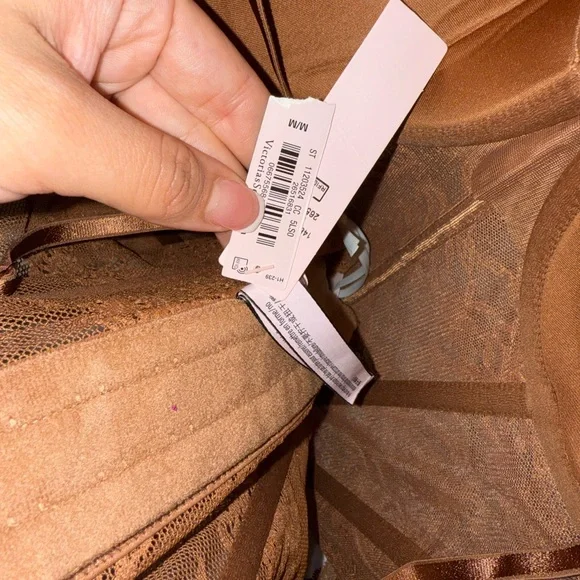 Elegant Brown Lace Corset by - Picture 5 of 5